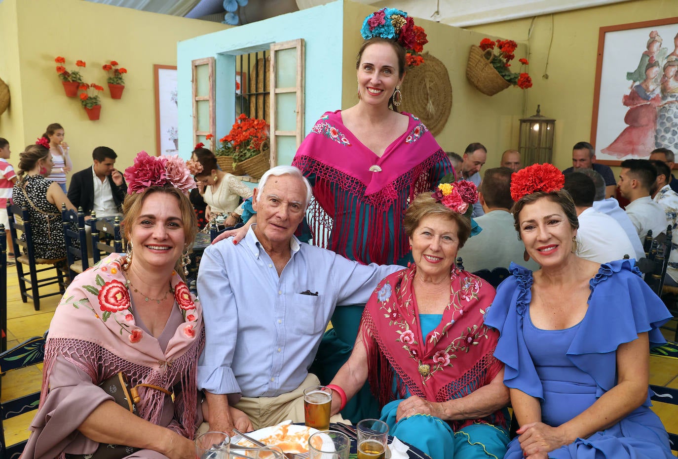 Las imágenes del ambiente en las casetas el último sábado de la Feria de Córdoba (I)
