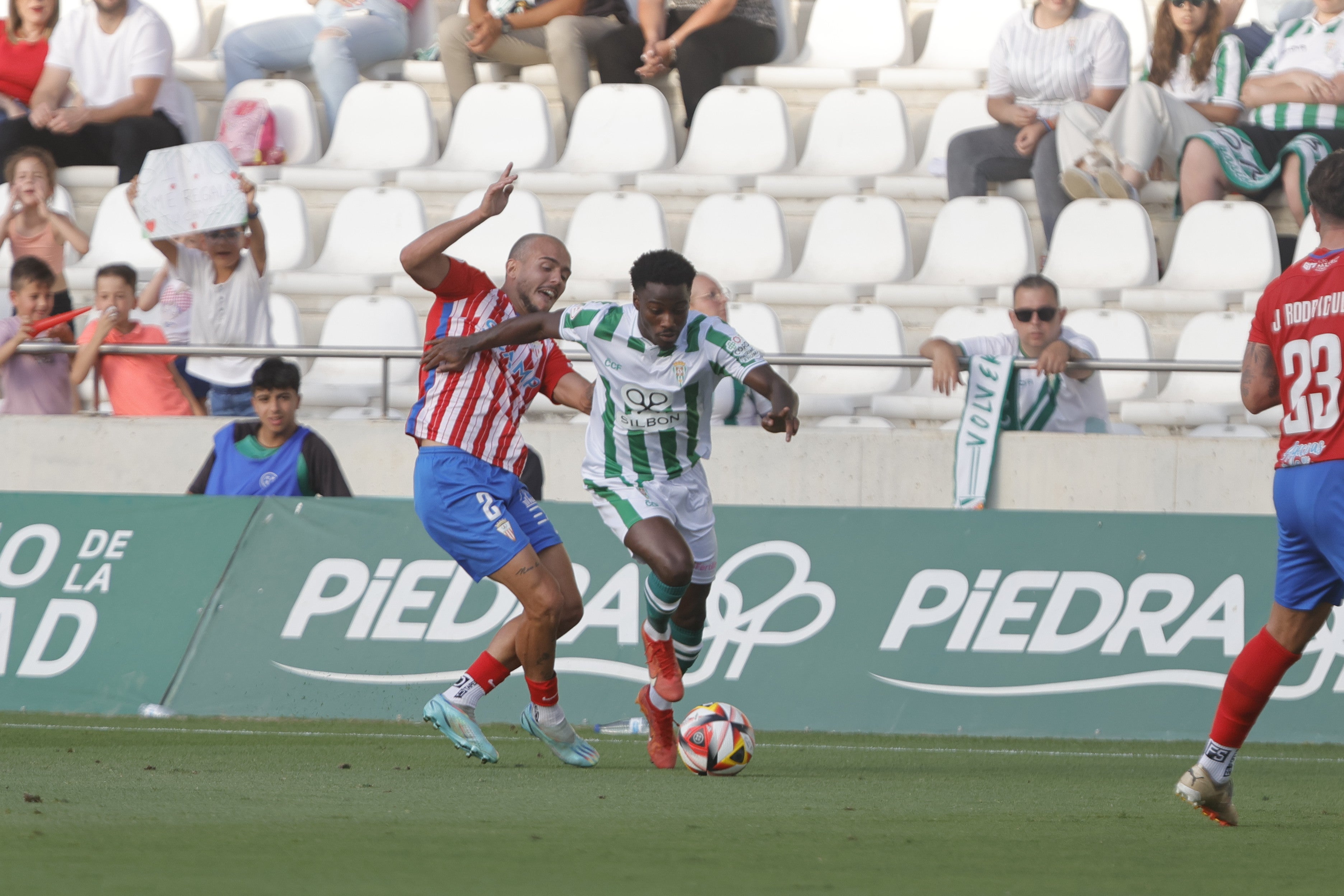 Fotos: la rápida victoria del Córdoba CF ante el Algeciras