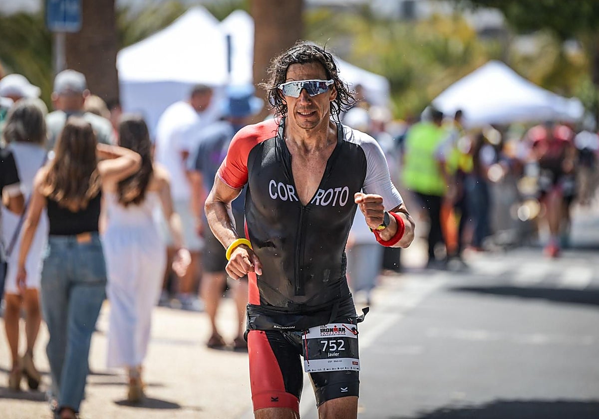 Corroto, de 42 años, durante el Ironman de Lanzarote