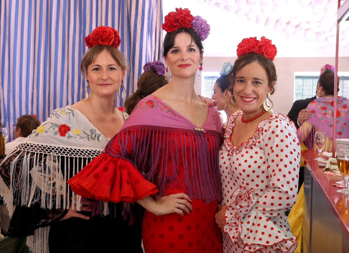 Las imágenes del ambiente este último sábado en las casetas de la Feria de Córdoba (II)