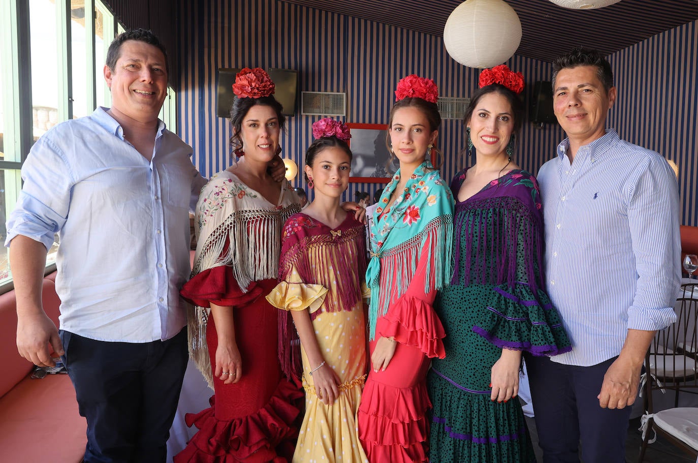 Las imágenes del ambiente este último sábado en las casetas de la Feria de Córdoba (II)