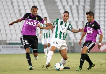 Yuri, el delantero de 41 años de la Ponferradina que vuelve a cruzarse en el camino