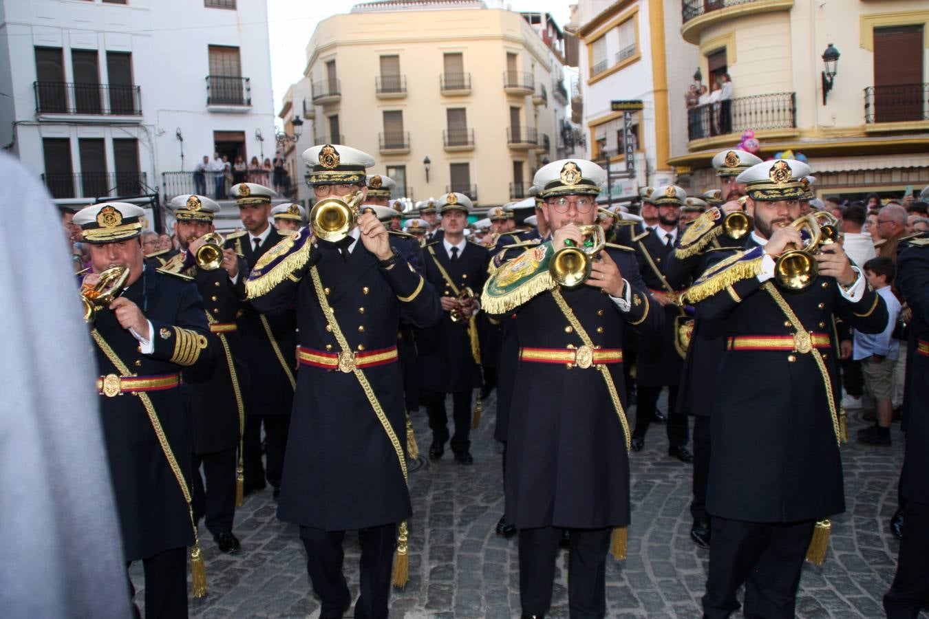 Fotos: el Nazareno vuelve a las calles abarrotadas de Priego de Córdoba