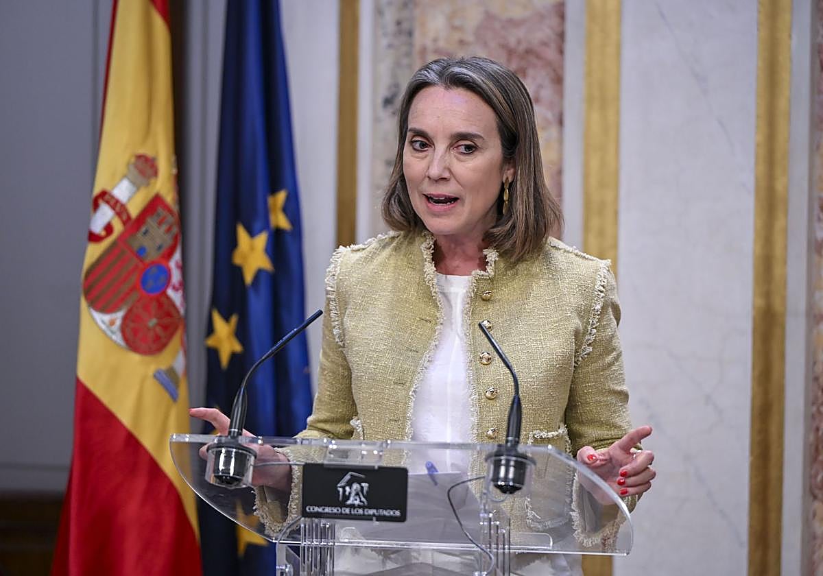 Cuca Gamarra, secretaria general del PP, en el Congreso