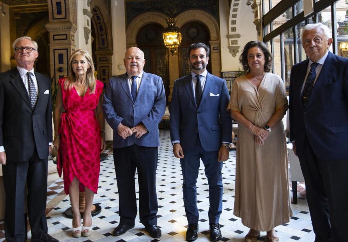López Sáez, Del Pozo, Aguirre, Cardenete, García y Herrero, en la ponencia de la Cámara de Comercio