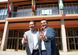 Vídeo: la bandera del Córdoba CF ya luce en el Ayuntamiento y el club pide un «estadio lleno» ante la Ponferradina