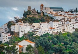 El pueblo de Málaga que reparte compresas y tampones para promover la 'equidad menstrual'