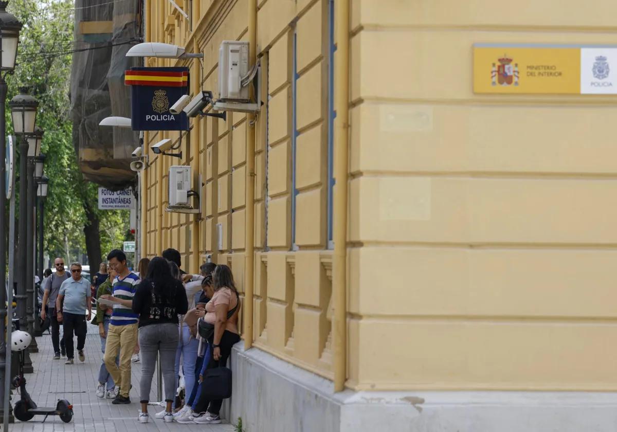 Vista general del cuartel de Zapadores del Cuerpo Nacional de Policía en Valencia