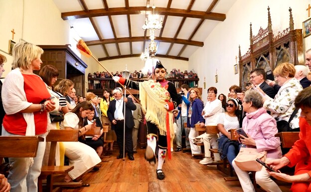 Procesión del Corpus Christi de la localidad leonesa de Laguna de Negrillos, declarada de Interés Turístico Provincial y Regional y mascarada Bien de Interés Cultural de carácter inmaterial