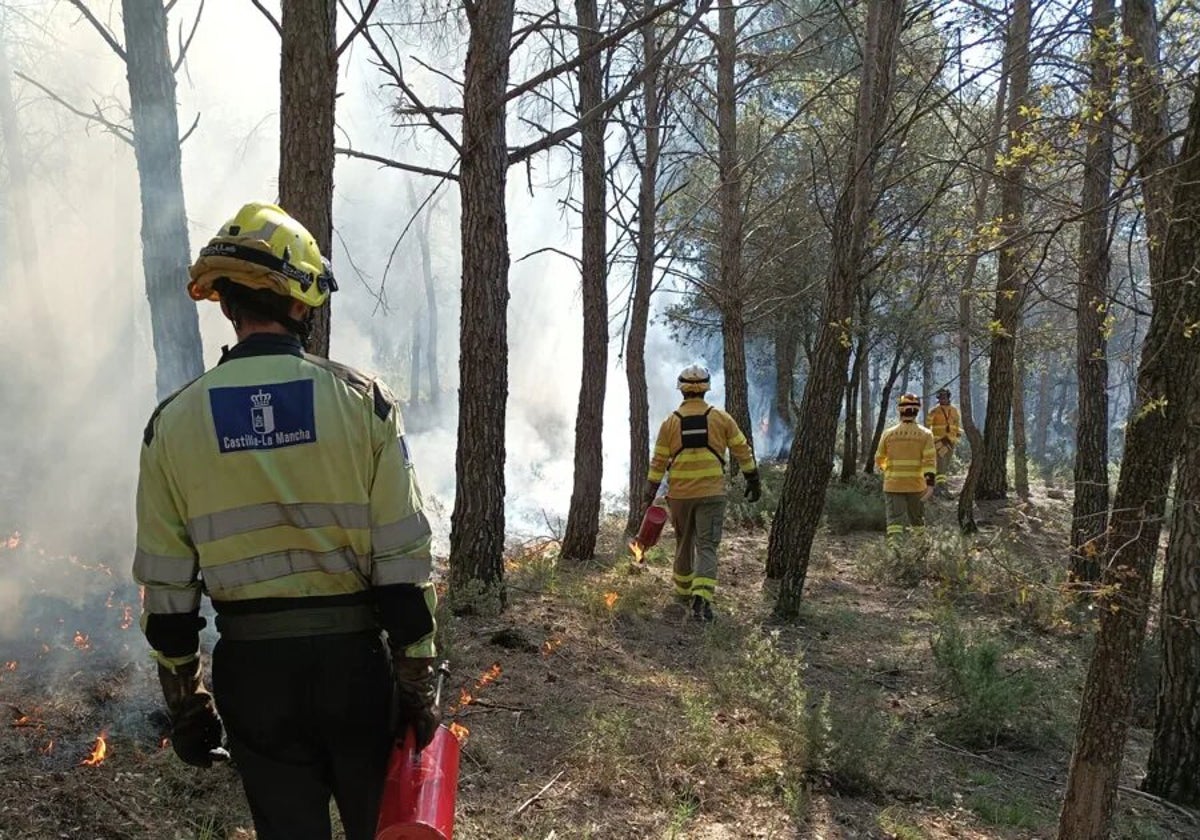 Sindicatos protestan contra Geacam por los recortes en la campaña de extinción de incendios