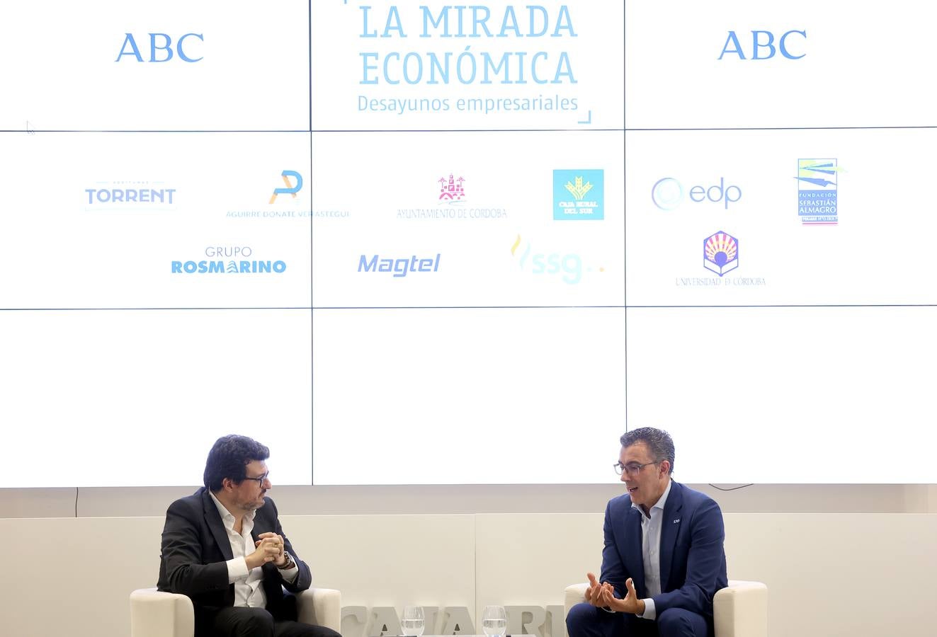 Fotos: el director Territorial Sur de Telefónica en La Mirada Económica de ABC Córdoba