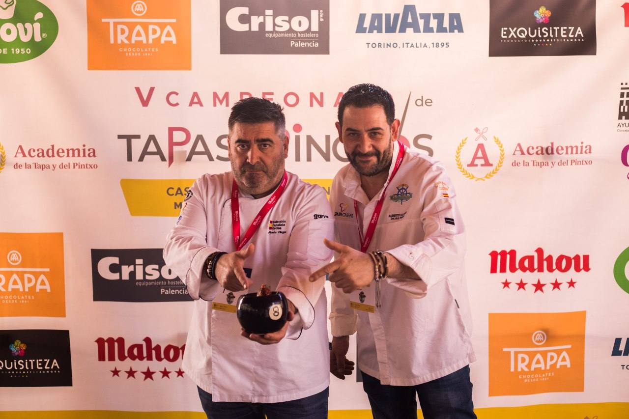 Alberto Villegas, con 'La Bola del 8', plata en el certamen