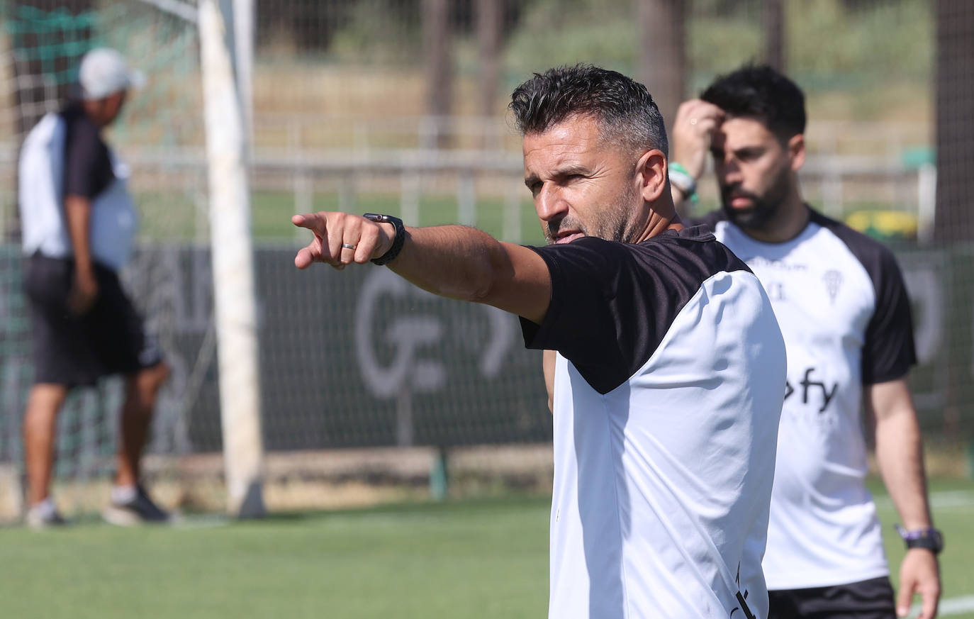 Fotos: el Córdoba CF prepara uno de los partidos de la temporada