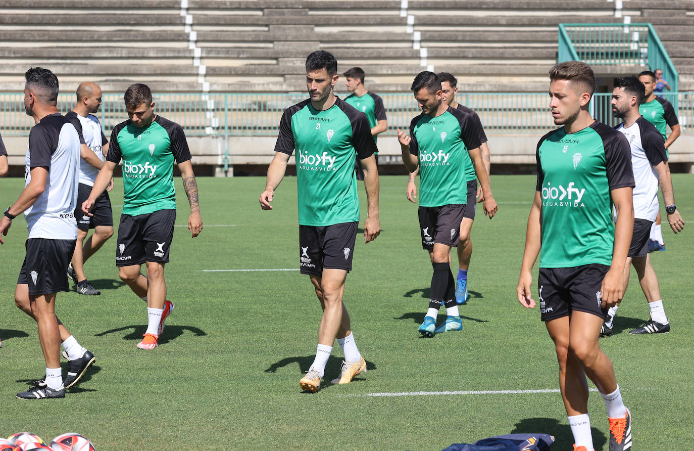 Fotos: el Córdoba CF prepara uno de los partidos de la temporada