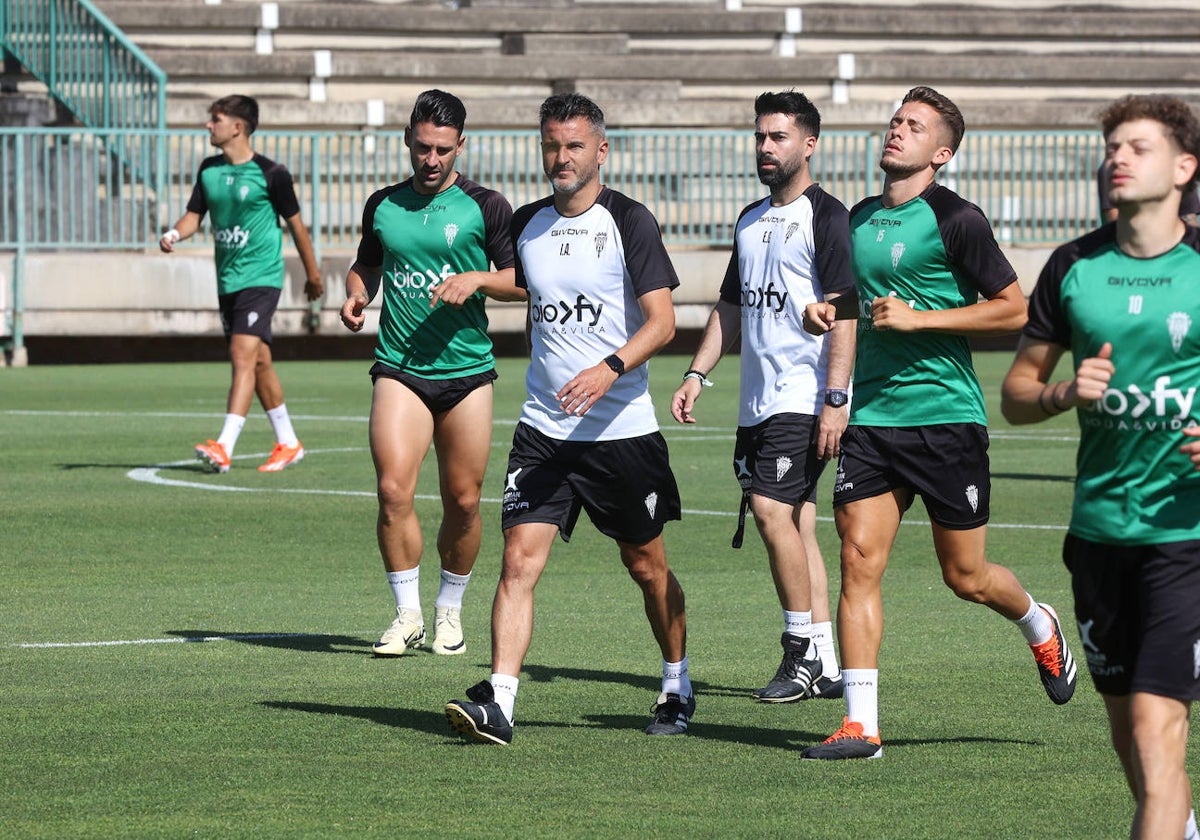 Fotos: el Córdoba CF prepara uno de los partidos de la temporada