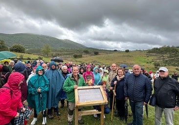 El milagro de Rafael Cabanillas y su trilogía literaria de los Montes de Toledo en la Feria del Libro de Madrid