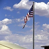 A juicio una banda de Valencia por hacer creer a una mujer que un marine de EEUU se había enamorado de ella para estafarle 64.000 euros