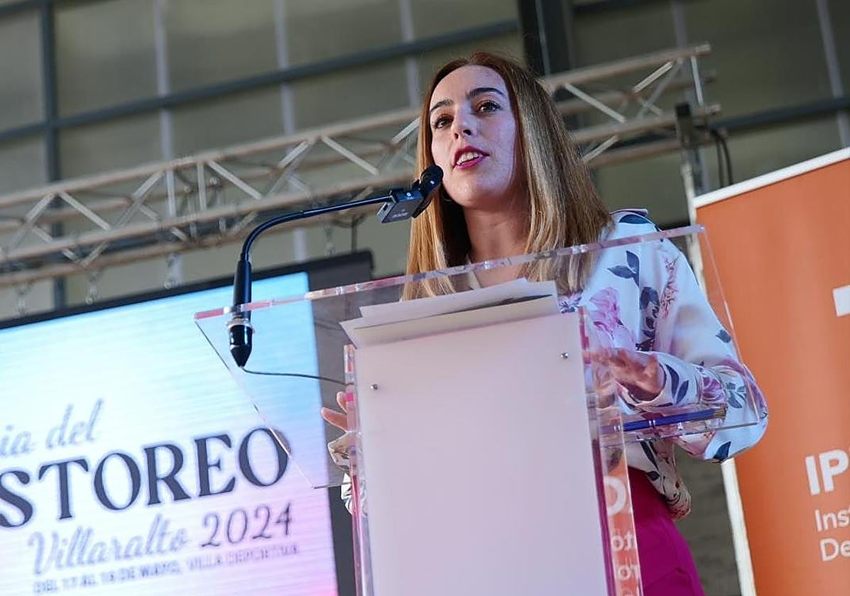 Celia Valverde, alcaldesa de Villaralto durante un acto