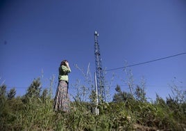 El difícil reto de llevar cobertura a todo el rural gallego: «Teníamos que ir al monte para llamar»