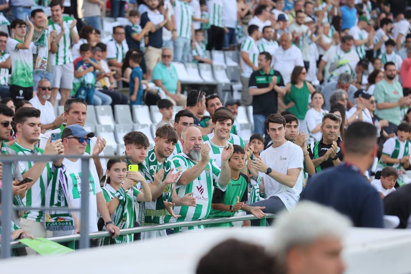 El ambiente del Córdoba-Ponferradina, en imágenes