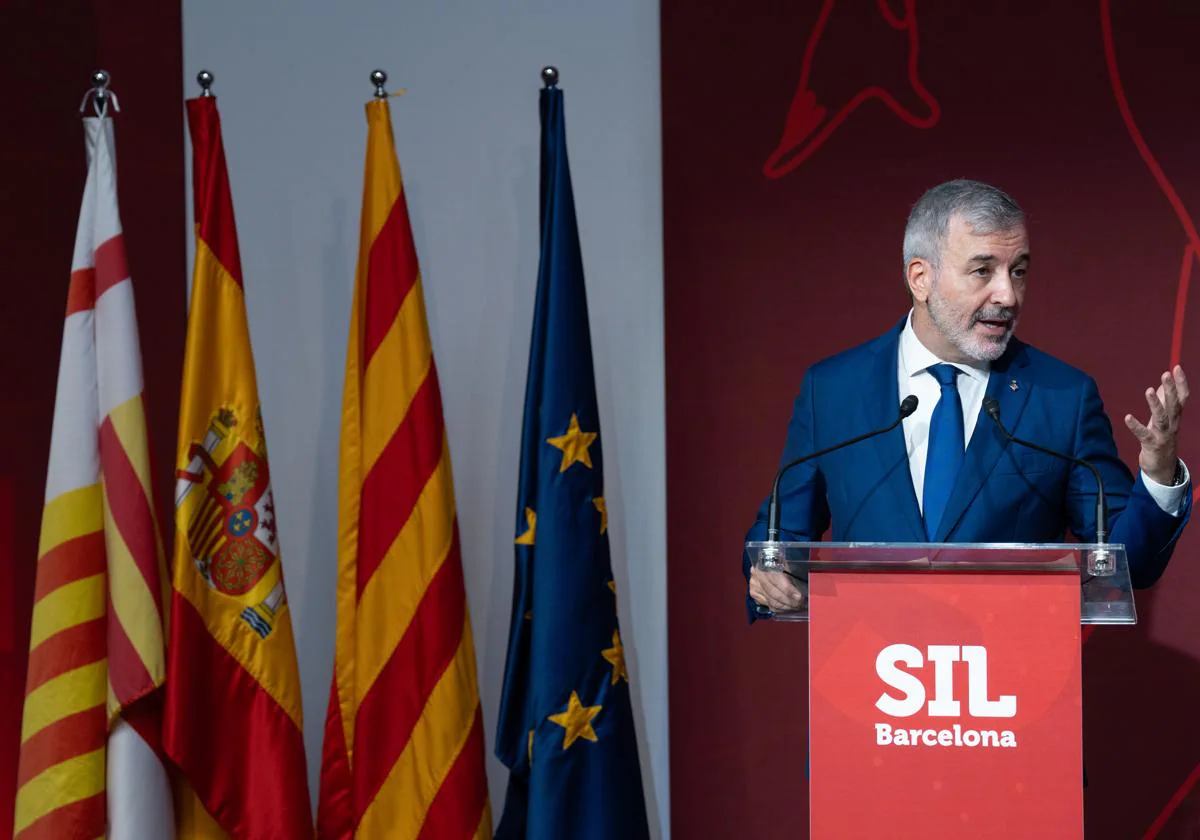 ERC logra un preacuerdo para entrar en el gobierno de Collboni en el Ayuntamiento de Barcelona