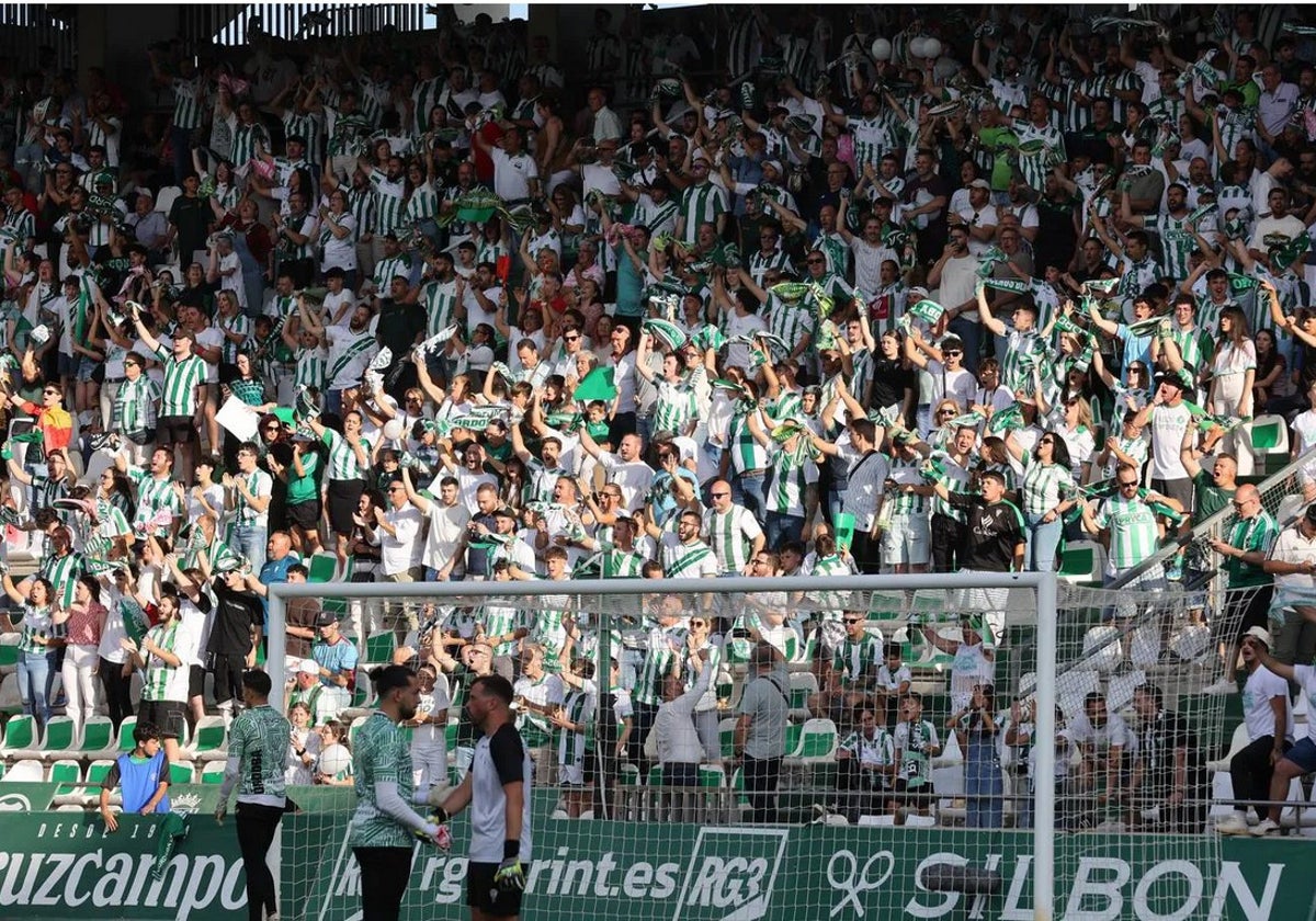 El Arcángel durante el partido de semifinales ante la Ponferradina