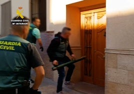 Dos detenidos y tres investigados por más de 20 robos en los municipios valencianos de Montesa y Vallada