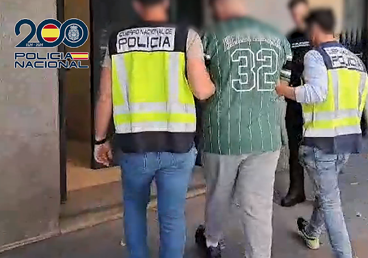 Uno de los detenidos por la cibestafa