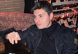 Quién es Vito Quiles, jefe de prensa de Alvise Pérez: sus estudios y por qué la Justicia ha ordenado su búsqueda