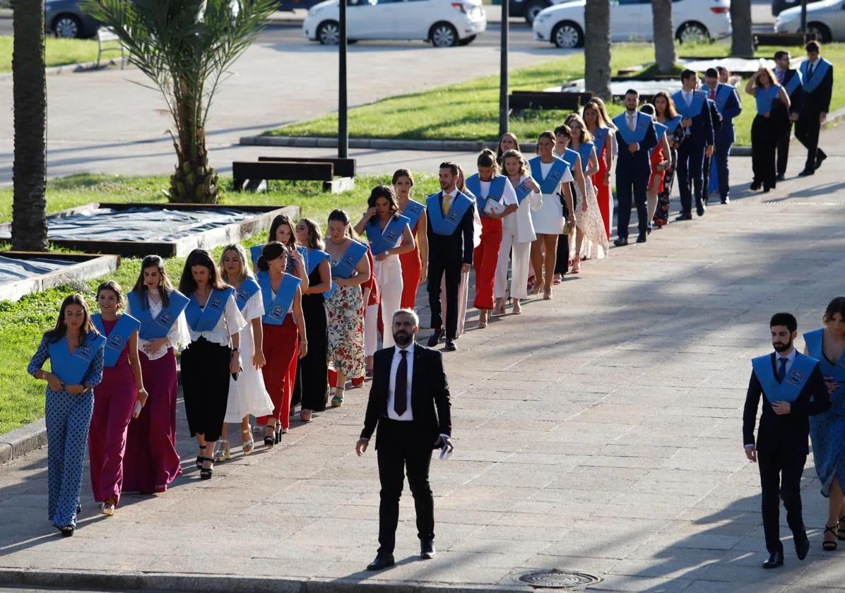 Imagen de archivo de una graduación del Centro de Magisterio 'Sagrado Corazón'