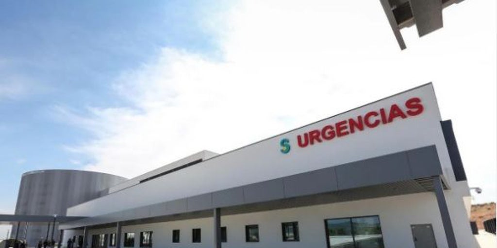 Trabajadores de urgencias del hospital de Toledo denuncian empleo por su situación laboral y atención al paciente.