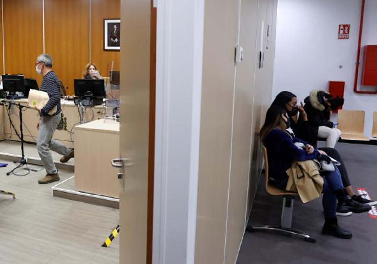 Un juzgado de Violencia contra la Mujer en Madrid en foto de archivo