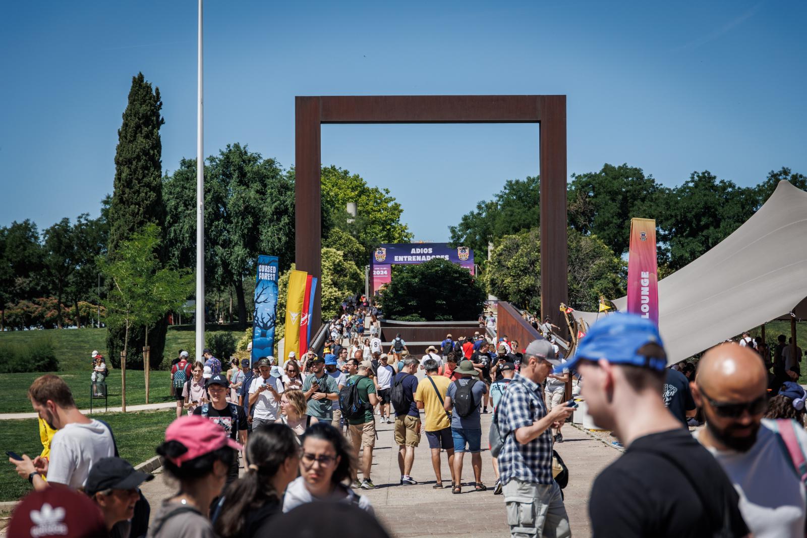 En imágenes | Multitud de &#039;cazadores&#039; en el Pokémon Go Fest