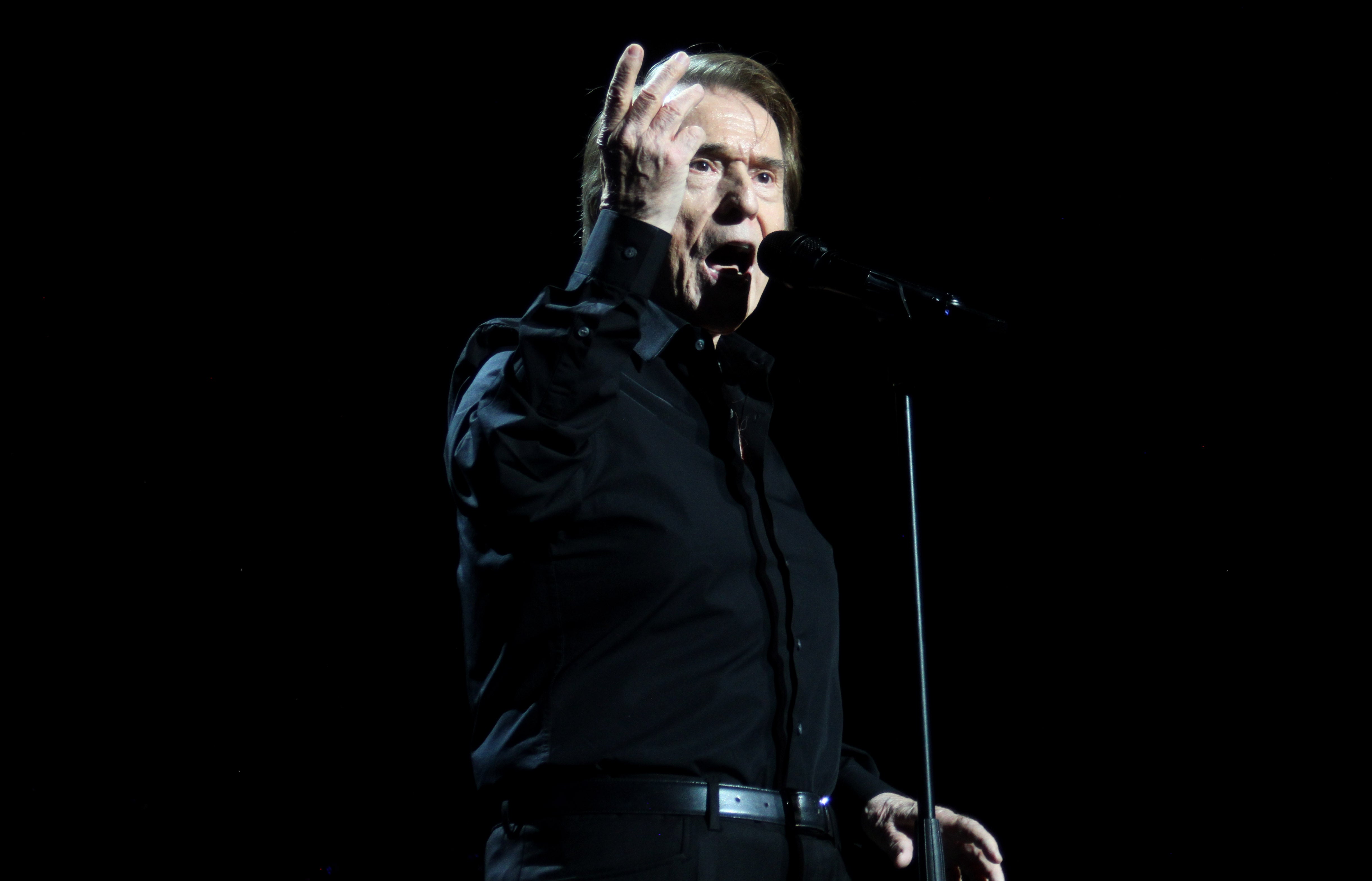 Fotos: el vibrante concierto de Raphael en Cabra