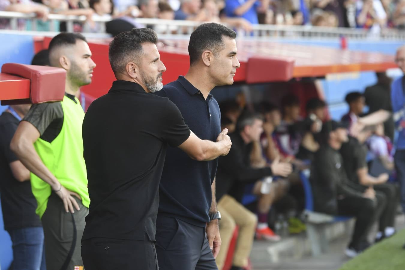 Fotos: la celebración del gol, la afición y las mejores jugadas del FC Barcelona B - Córdoba CF