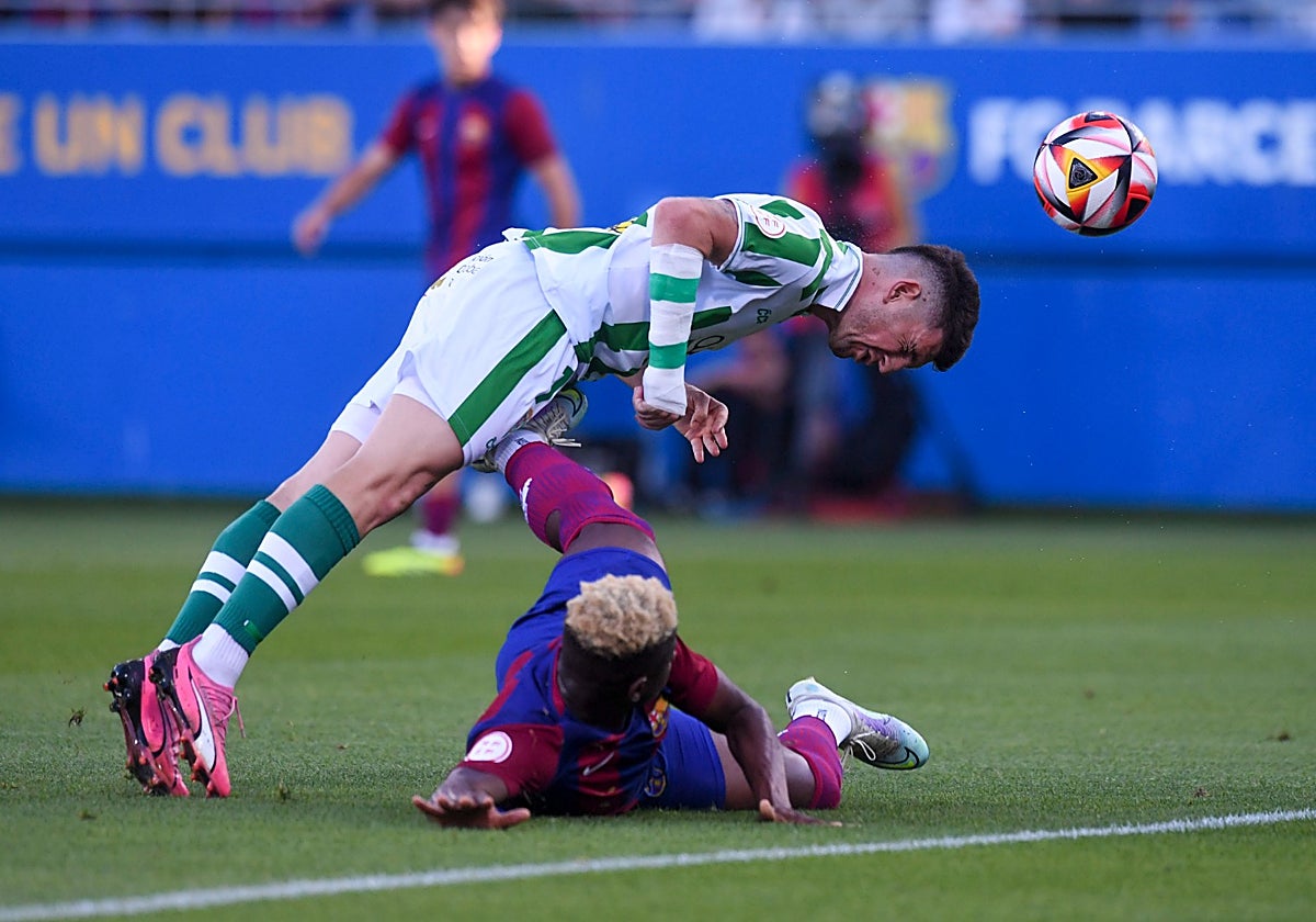 Alberto Toril adelanta a los blanquiverdes en el Johan Cruyff