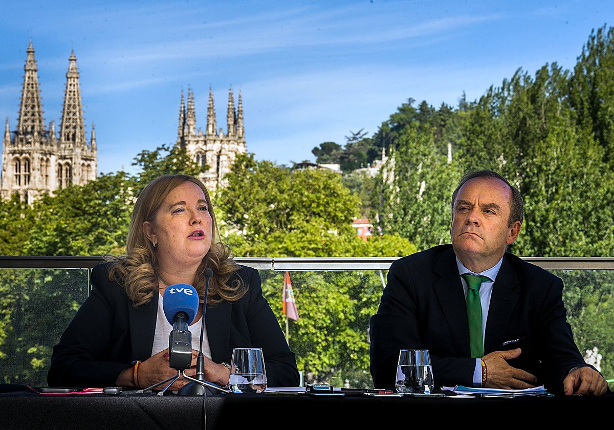 Ayala y Martínez-Acitores, este lunes en rueda de prensa