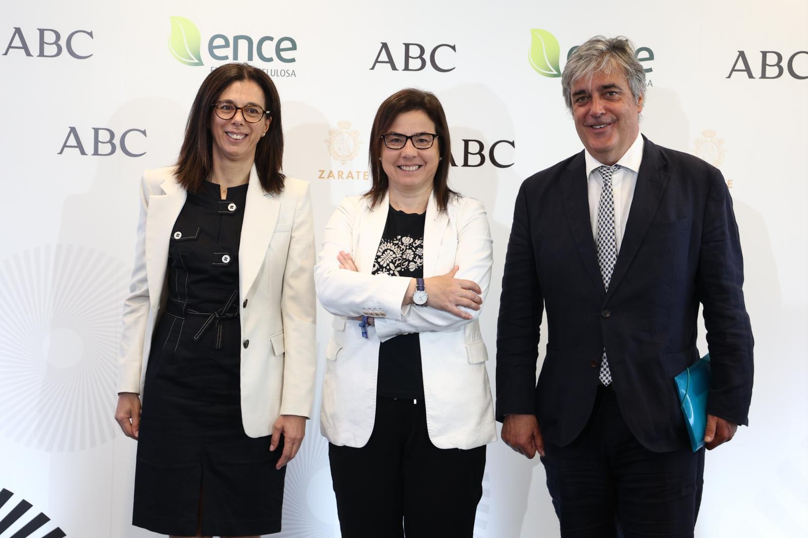 Cristina Abades Martínez, Ana Belén Vázquez Blanco y Pedro Puy Fraga, diputados del PP en el Congreso