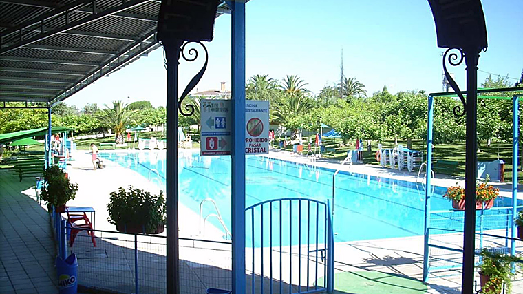 Piscina de Las 2 columnas en Córdoba