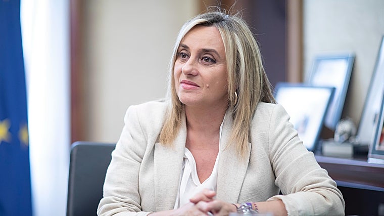 La alcaldesa, en un momento de la entrevista