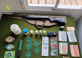 La Guardia Civil detiene a un hombre que cortaba y vendía cocaína en la localidad valenciana de Xeraco