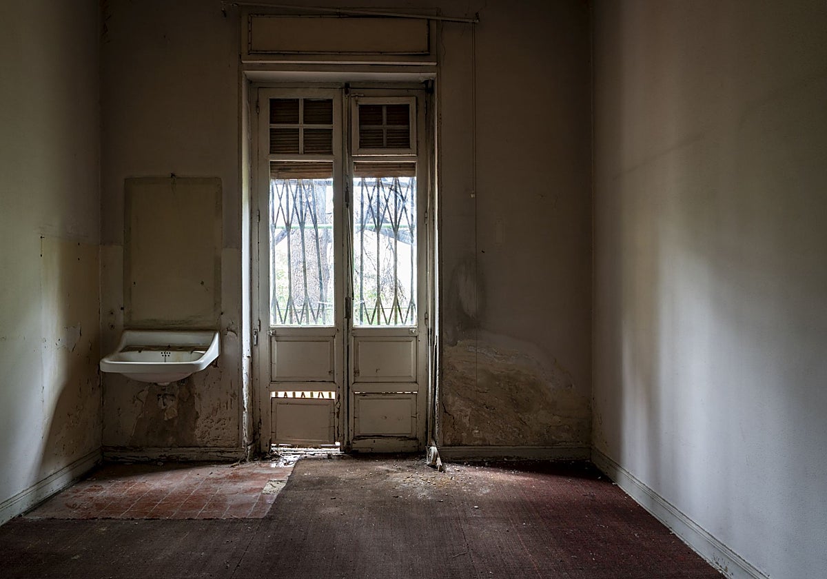 Aspecto del interior de la vivienda de Velintonia, donde residió el nobel Vicente Aleixandre