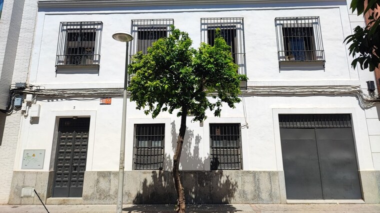 La casa dispone de dos plantas