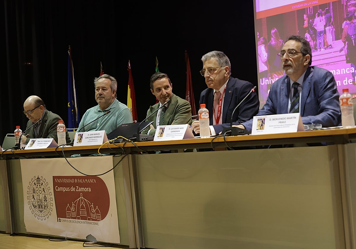 El rector de la Universidad de Salamanca, Juan Manuel Corchado, en la jornada sobre patrimonio histórico celebrada en el campus de Zamora de la USAL