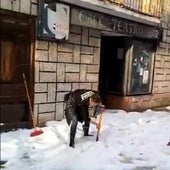Una espectacular granizada tiñe de blanco Cacabelos y deja «graves daños» en sus cultivos