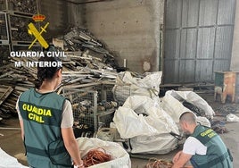 Detenidos cuatro instaladores de fibra por robar 9.000 kilos de cobre de instalaciones públicas en Peñíscola y Vinaròs