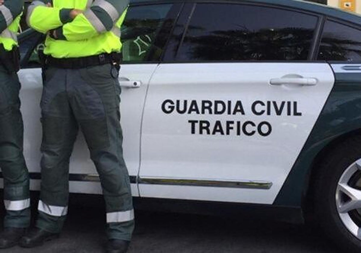 En el suceso intervinieron agentes de la Guardia Civil de Tráfico