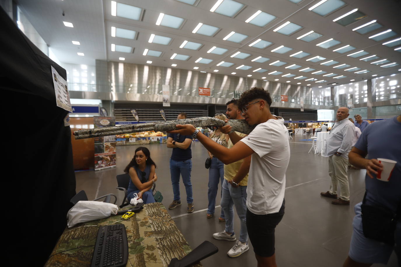 Fotos: el animado ambiente en Intercaza en Córdoba