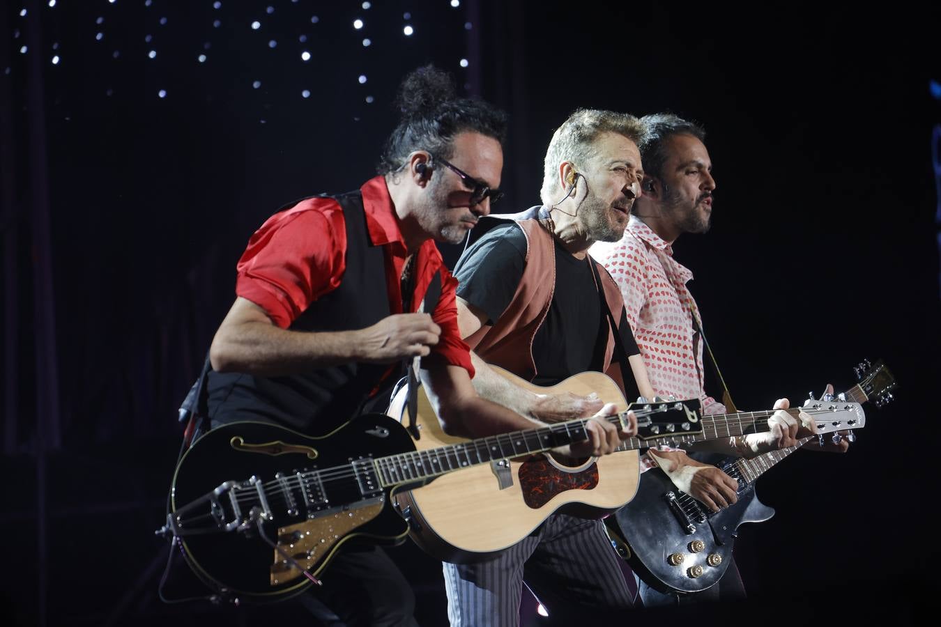 Manolo García enamora al público cordobés con un concierto único en imágenes