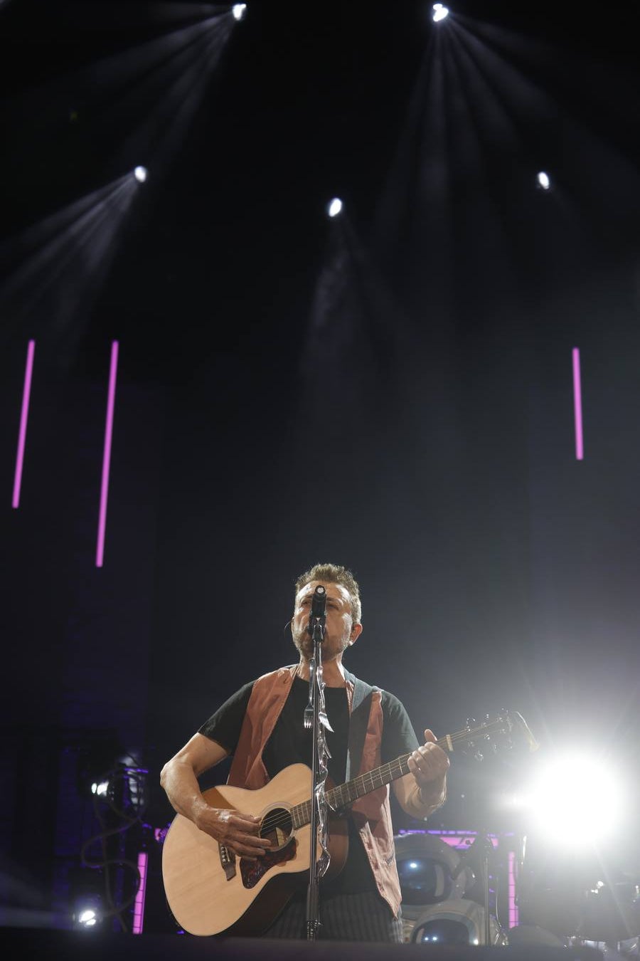 Manolo García enamora al público cordobés con un concierto único en imágenes